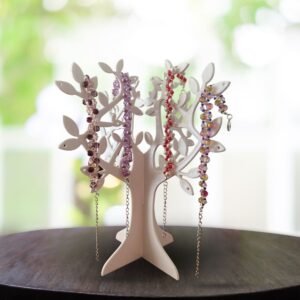 liora fonott gyöngykarkötő